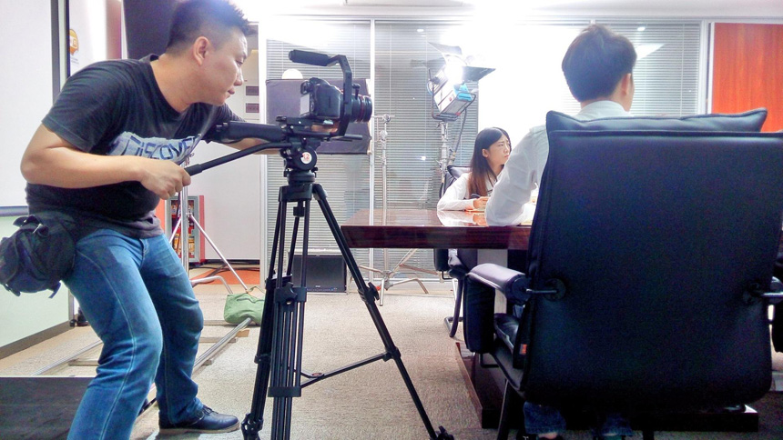 服裝攝影_根據(jù)消費者產品特點進行分析